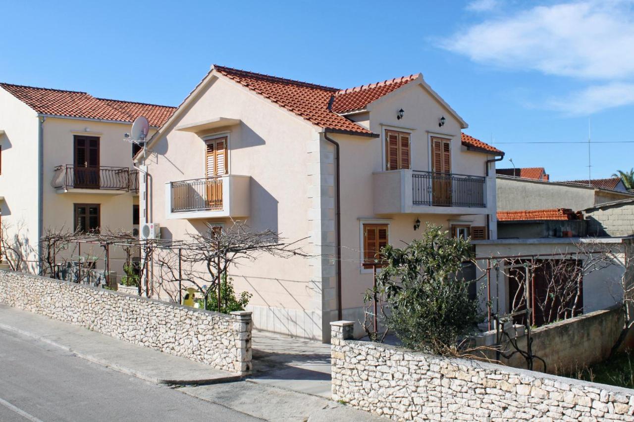 Apartments With A Parking Space Supetar, Brac - 6037 Екстериор снимка