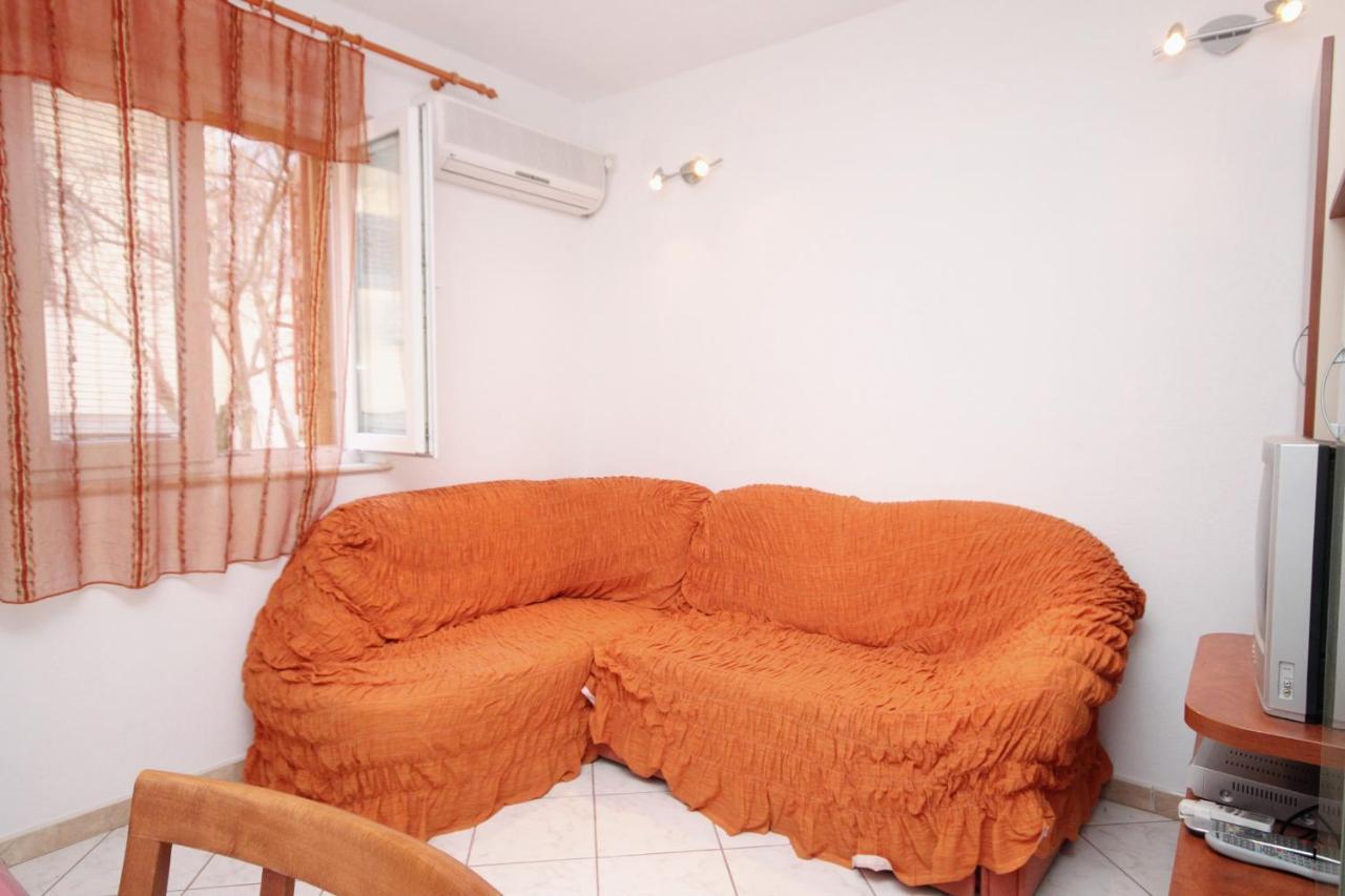 Apartments With A Parking Space Supetar, Brac - 6037 Екстериор снимка