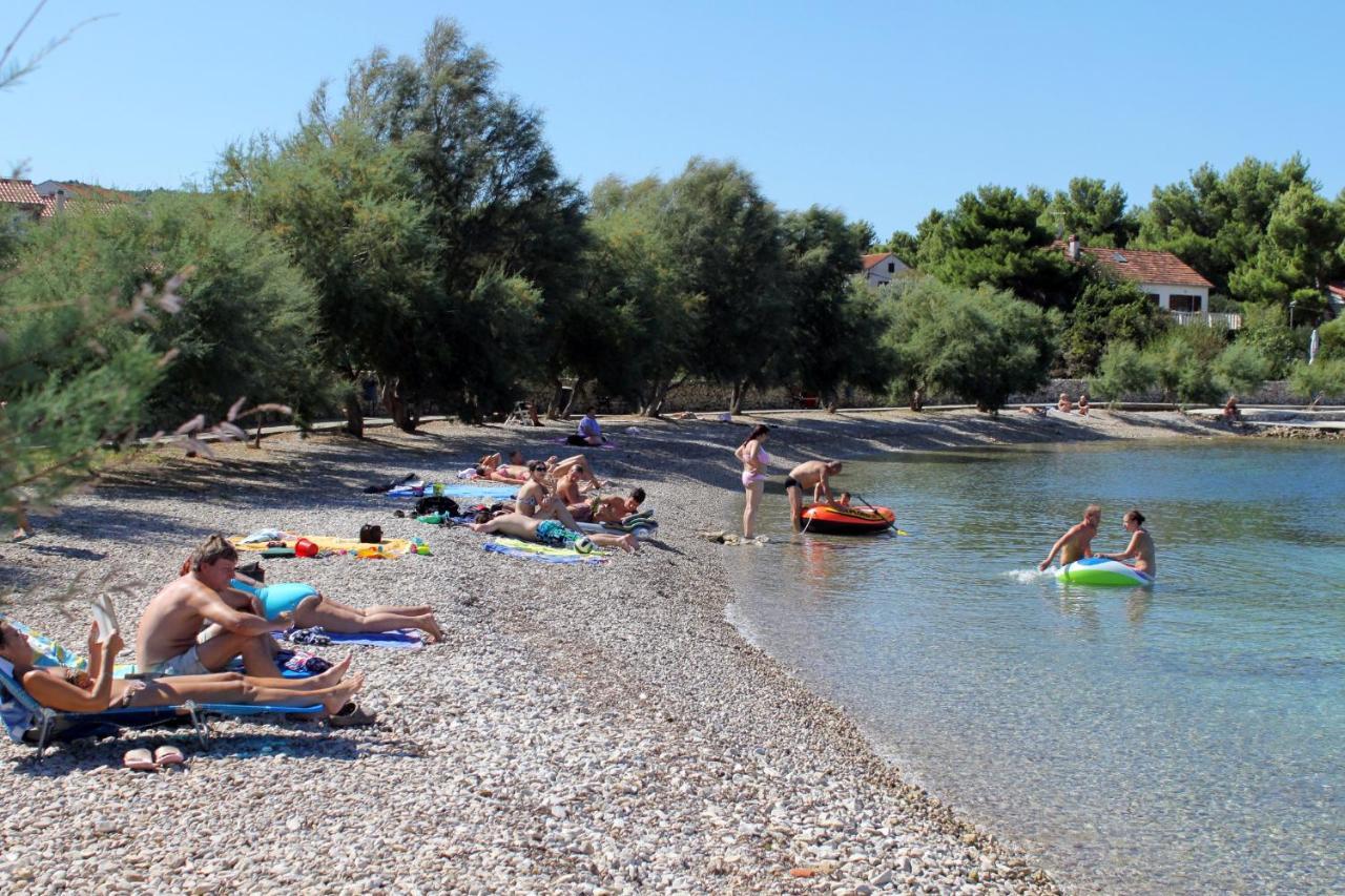 Apartments With A Parking Space Supetar, Brac - 6037 Екстериор снимка